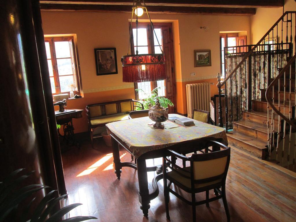 Gasthaus Posada Magoria Ansó Exterior foto